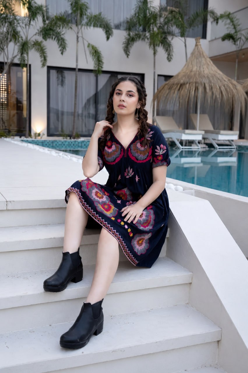 Floral Embroidered One-Piece Middy – Black