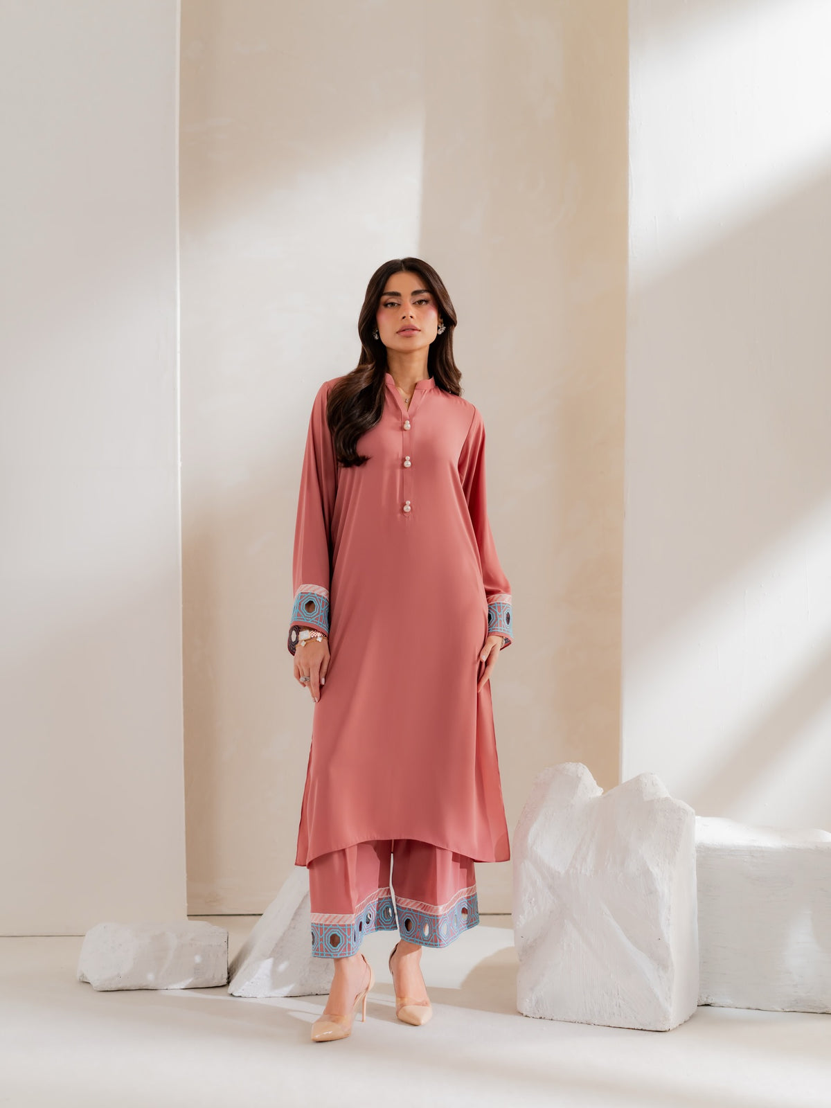 Embroidered French Crepe Kurta Set – Dusty Rose
